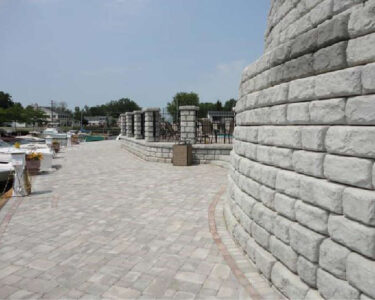 Red-Rock Cobblestone Retaining walls and columns